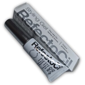 Styling Gel RefectoCil 9ml. NutreE, fija y protege el color de las pestañas.