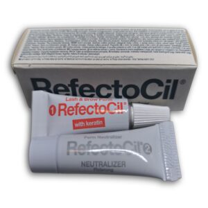 Pasos 1 y 2 para lifting de pestañas y cejas RefectoCil